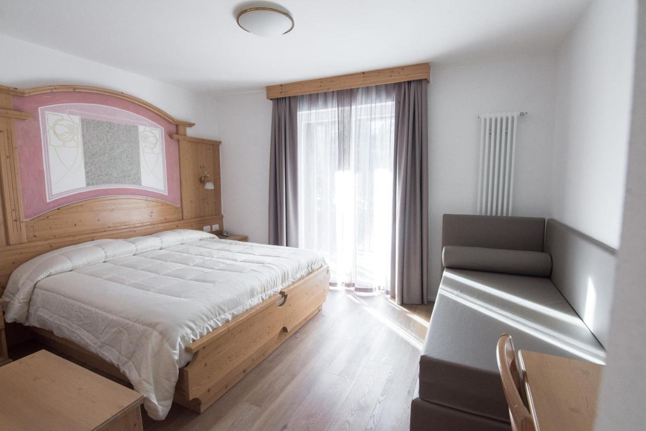 Hotel San Valier Cavalese Bagian luar foto