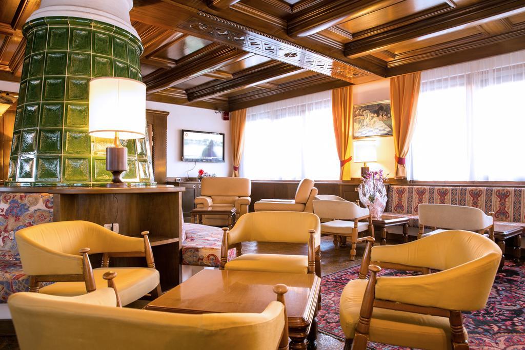 Hotel San Valier Cavalese Bagian luar foto