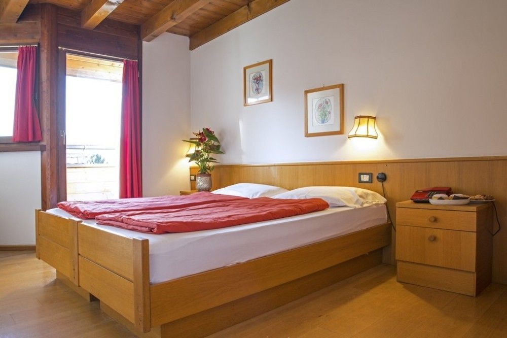 Hotel San Valier Cavalese Bagian luar foto