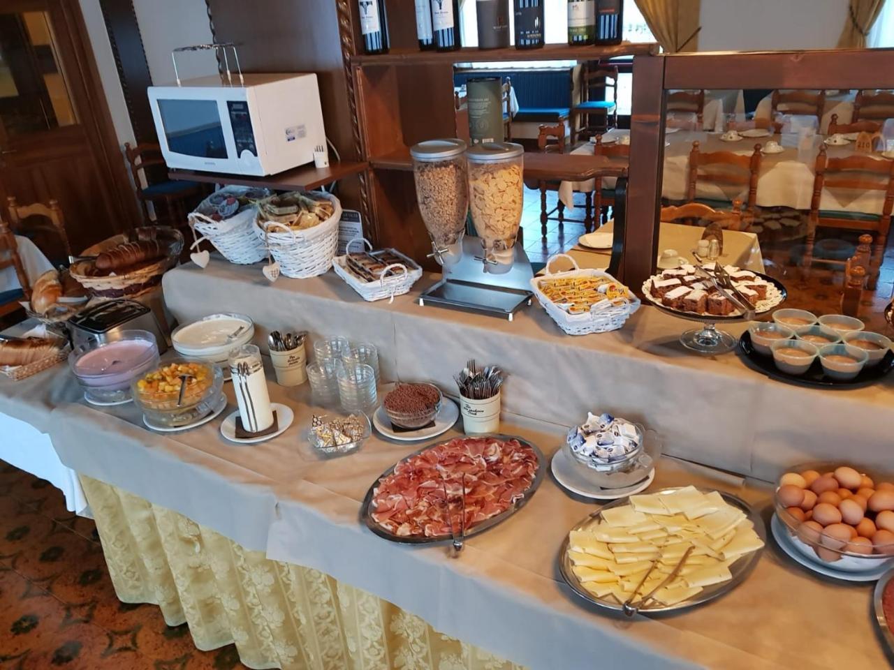 Hotel San Valier Cavalese Bagian luar foto